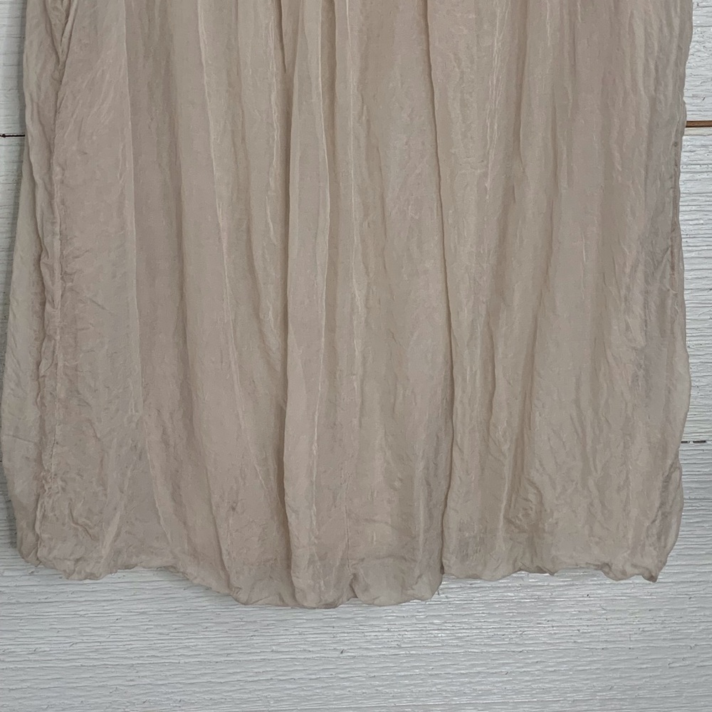 Elena Baldi tank style blouse.  Size L.  Color Beige. - Picture 4 of 11